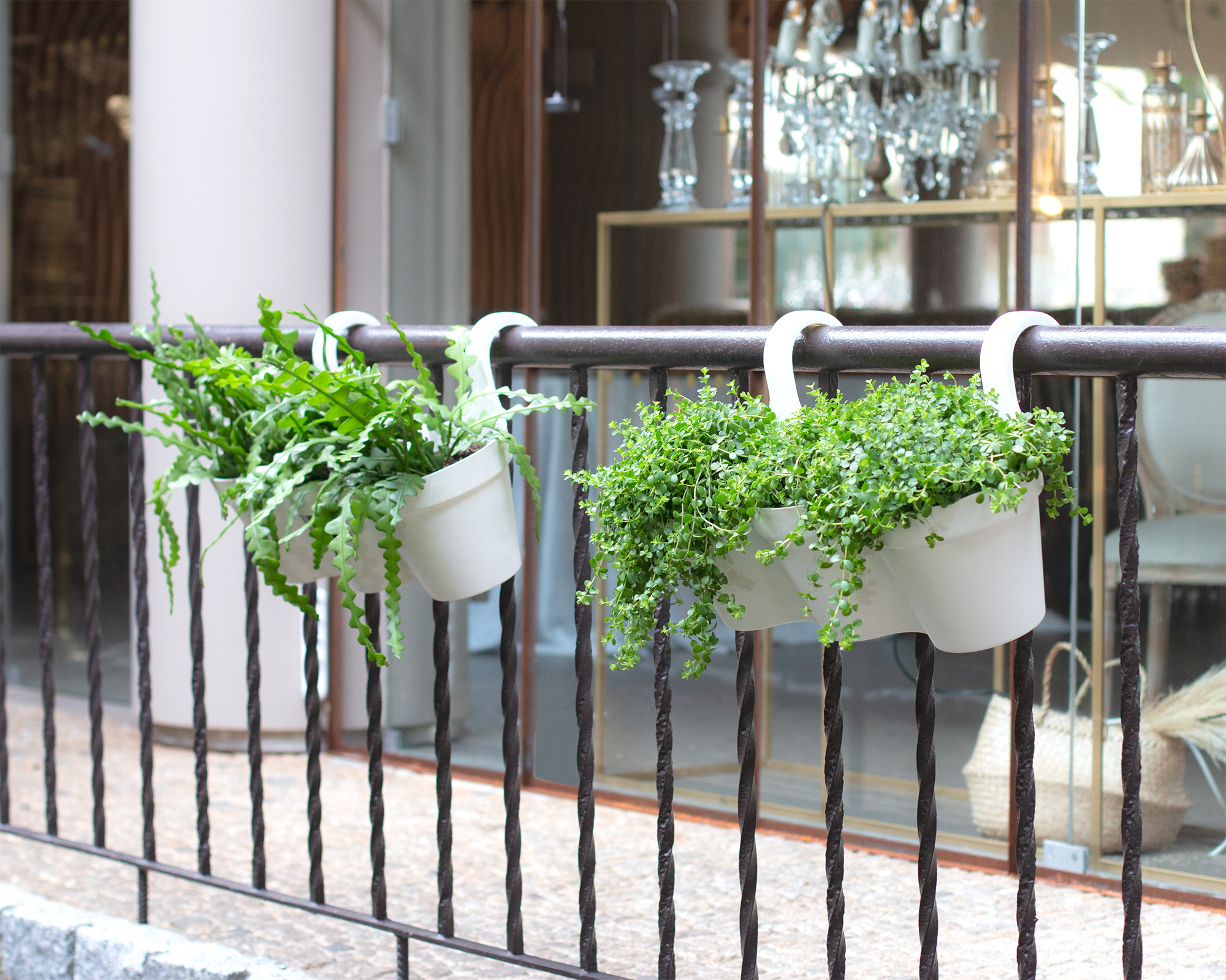 Capri Triple Balcony Pot